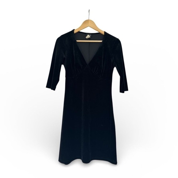 Frederick's of Hollywood Dresses & Skirts - VTG Y2K 90s Black Velvet V-Neck Midi Dress S 3/4 Sleeve Whimsigoth